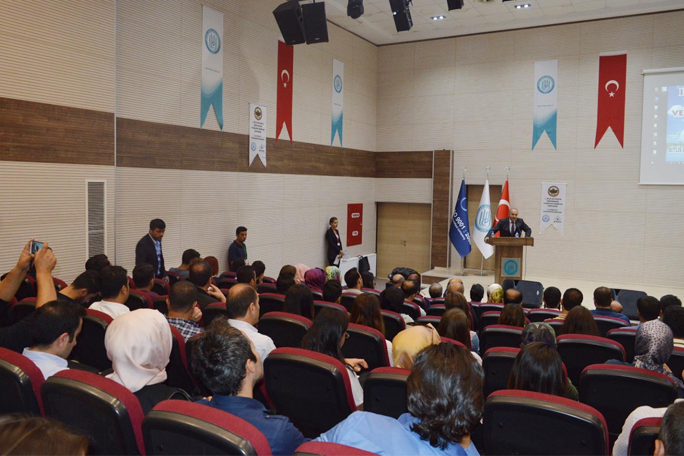 "Matematik Öğretmenleri ve Anlatım Teknikleri" konferansı "Matematik Öğretmenleri ve Anlatım Teknikleri" konferansı